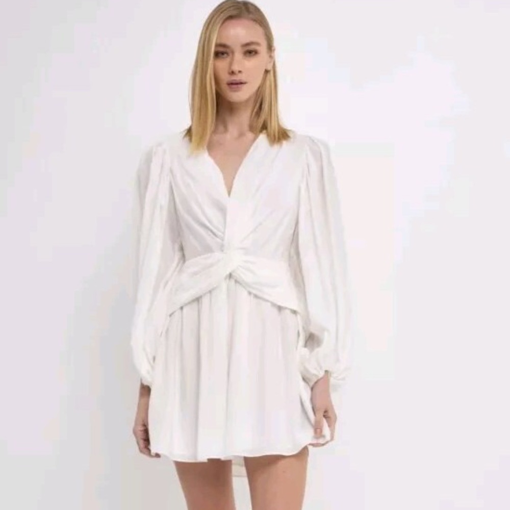 NWT- ENDLESS ROSE Soft Touch Plisse Twist Mini Dress in Off White - Medium